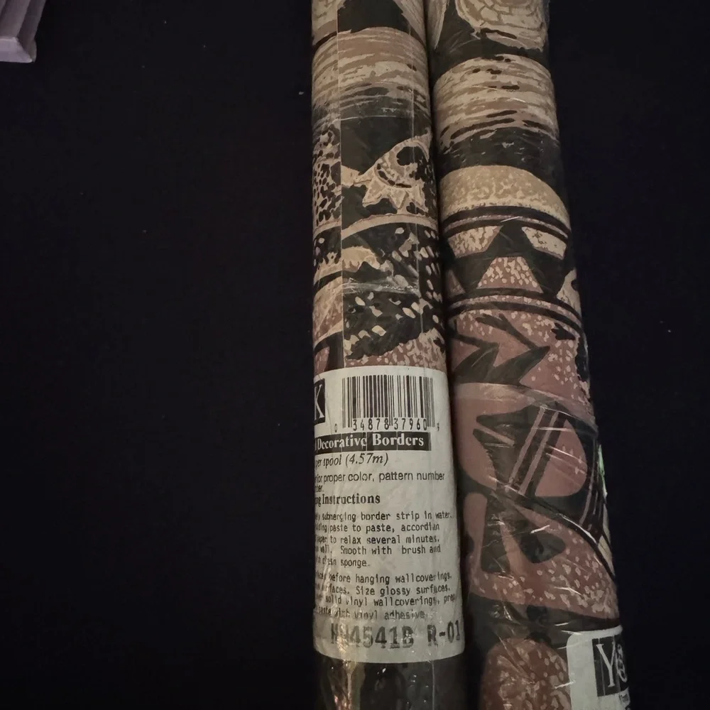 Vintage NEW Two Rolls of York Prepasted Decorative Border 5 yds  HN4541B R-01